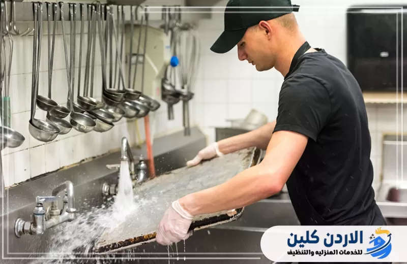 اطلب خدمة تنظيف المطاعم باحتراف من الأردن كلين 0798779667. تنظيف احترافي للمطاعم يشمل الطاولات والمقاعد والأسطح للحفاظ على مكان نظيف ومنظم.